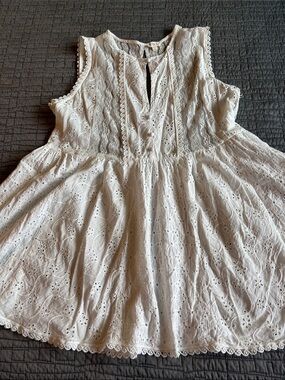 POL White Eyelet & lace Mini Dress sz med-large